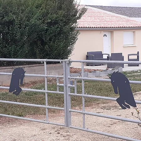 Сasa de vacaciones 79 Pamproux